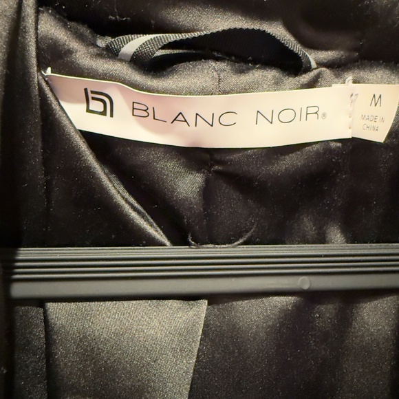 BLANC NOIR - Black Faux Fur Hooded Coat SIZE: M - Picture 7 of 7